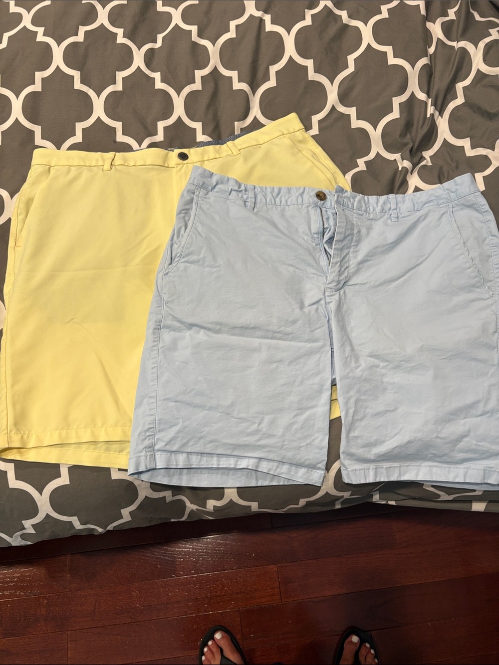 Bonobos Light Blue and Pale Yellow Flat Front Men's Shorts